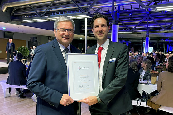globalPoint was awarded an outstanding 2nd place at the "productronica innovation award" for its innovative horus® measurement electronics - globalPoint Managing Director Rainer Krauss (left) and Product Manager Marcel Buck after the award ceremony